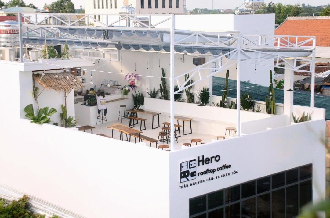 Hero Hostel & Billiards Chau Doc Exterior foto